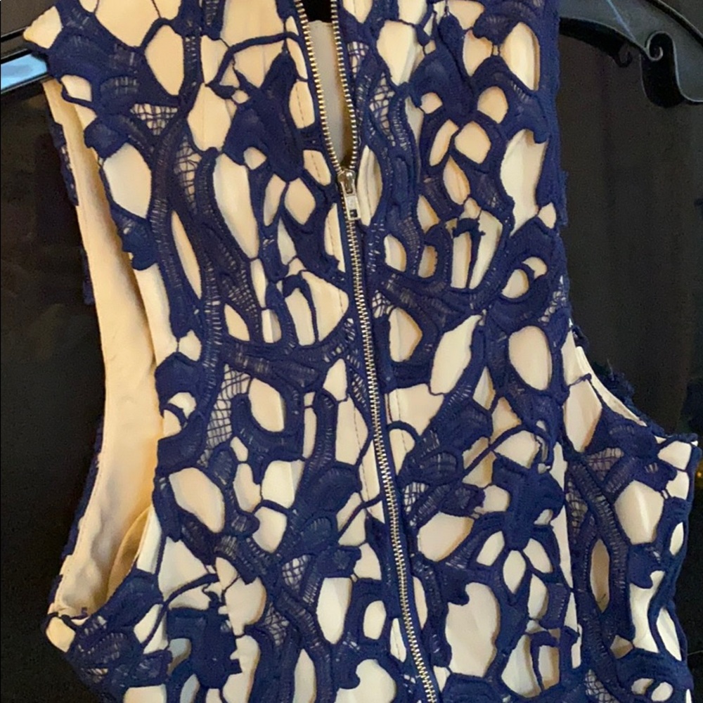 Dress - Picture 3 of 4